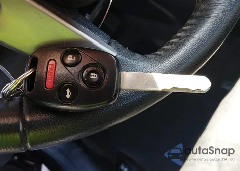 2011 Honda Accord 3.5 Ex-L from USA, damaged, VIN 1HGCP3F81BA020103